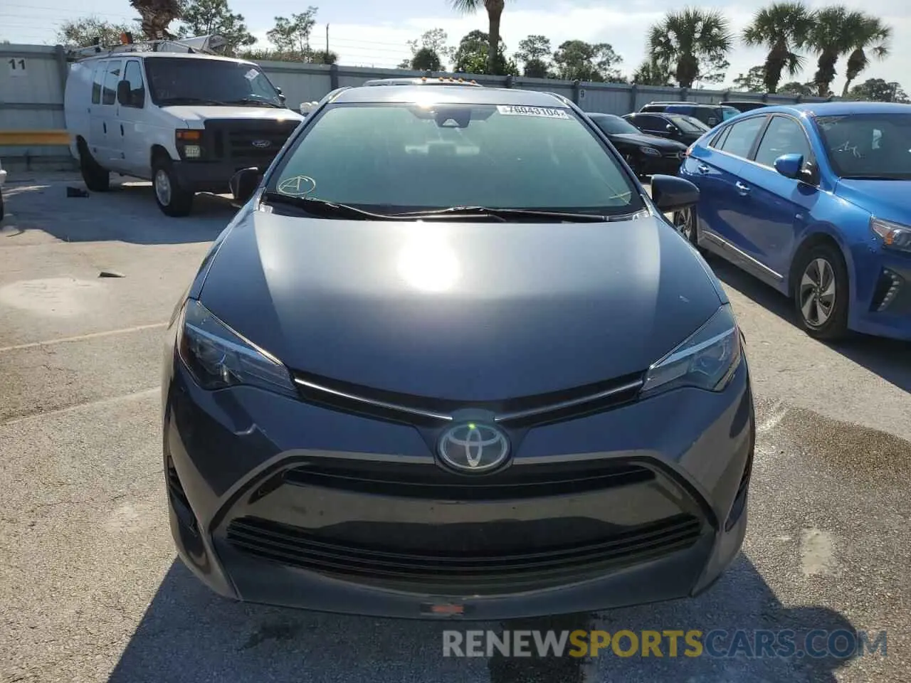 5 Photograph of a damaged car 5YFBURHEXKP866220 TOYOTA COROLLA 2019