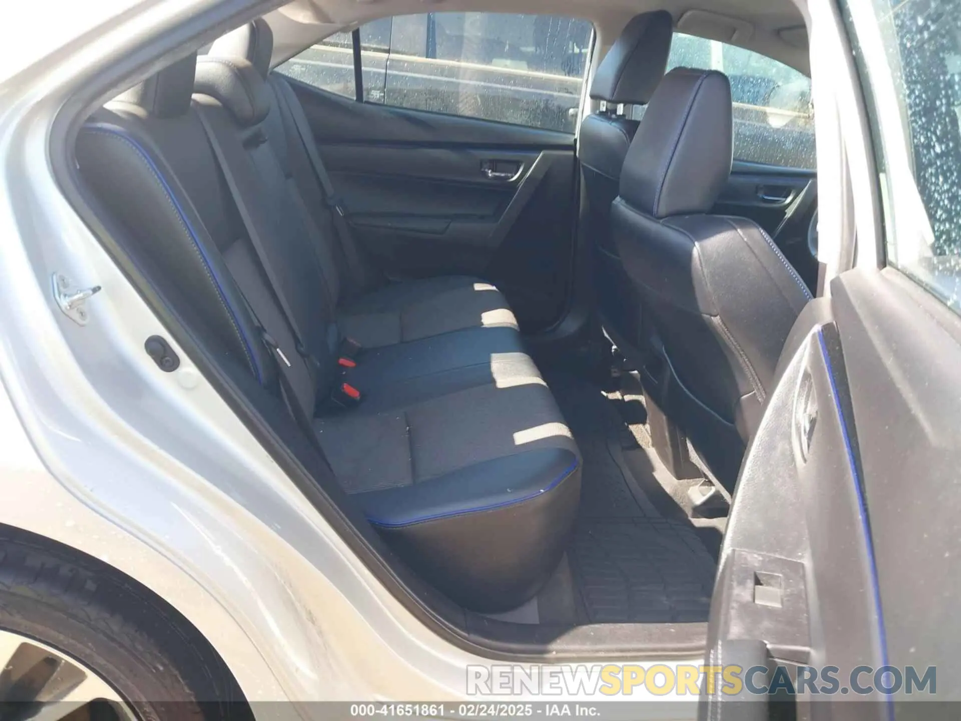 8 Photograph of a damaged car 5YFBURHEXKP866279 TOYOTA COROLLA 2019