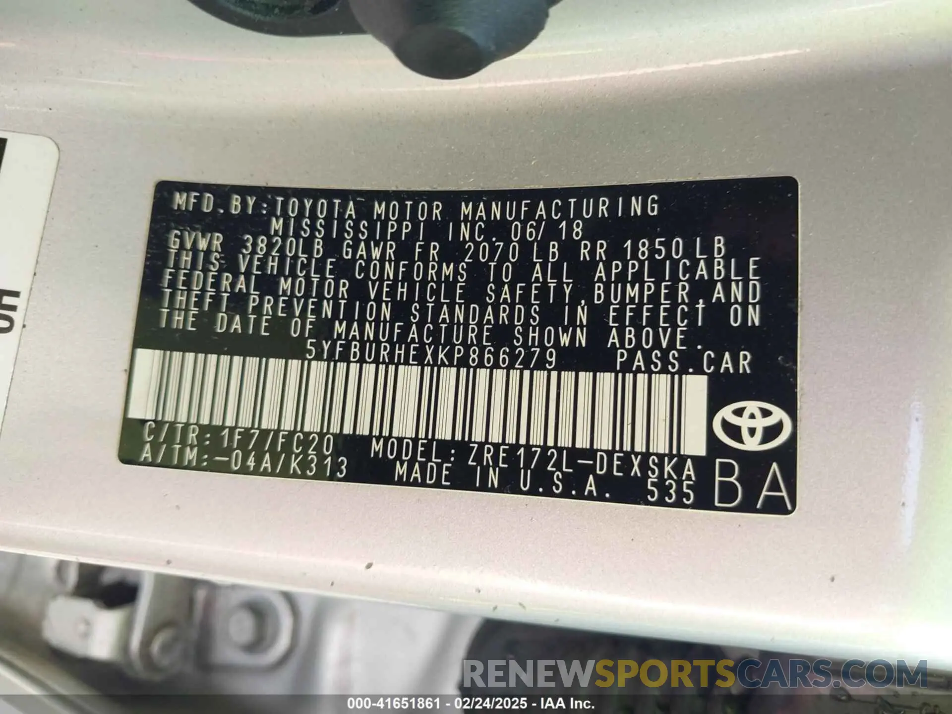 9 Photograph of a damaged car 5YFBURHEXKP866279 TOYOTA COROLLA 2019