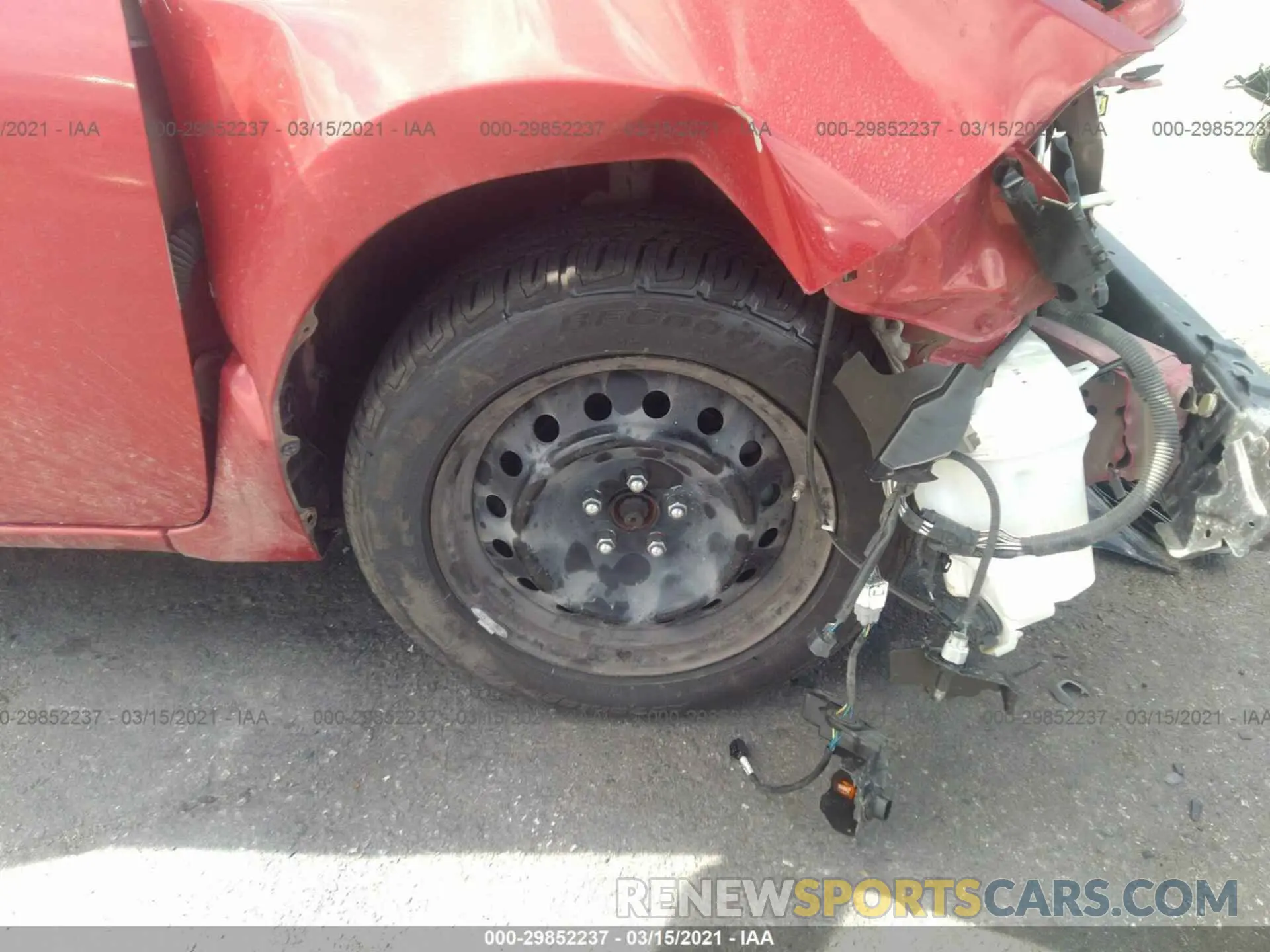 14 Photograph of a damaged car 5YFBURHEXKP867268 TOYOTA COROLLA 2019