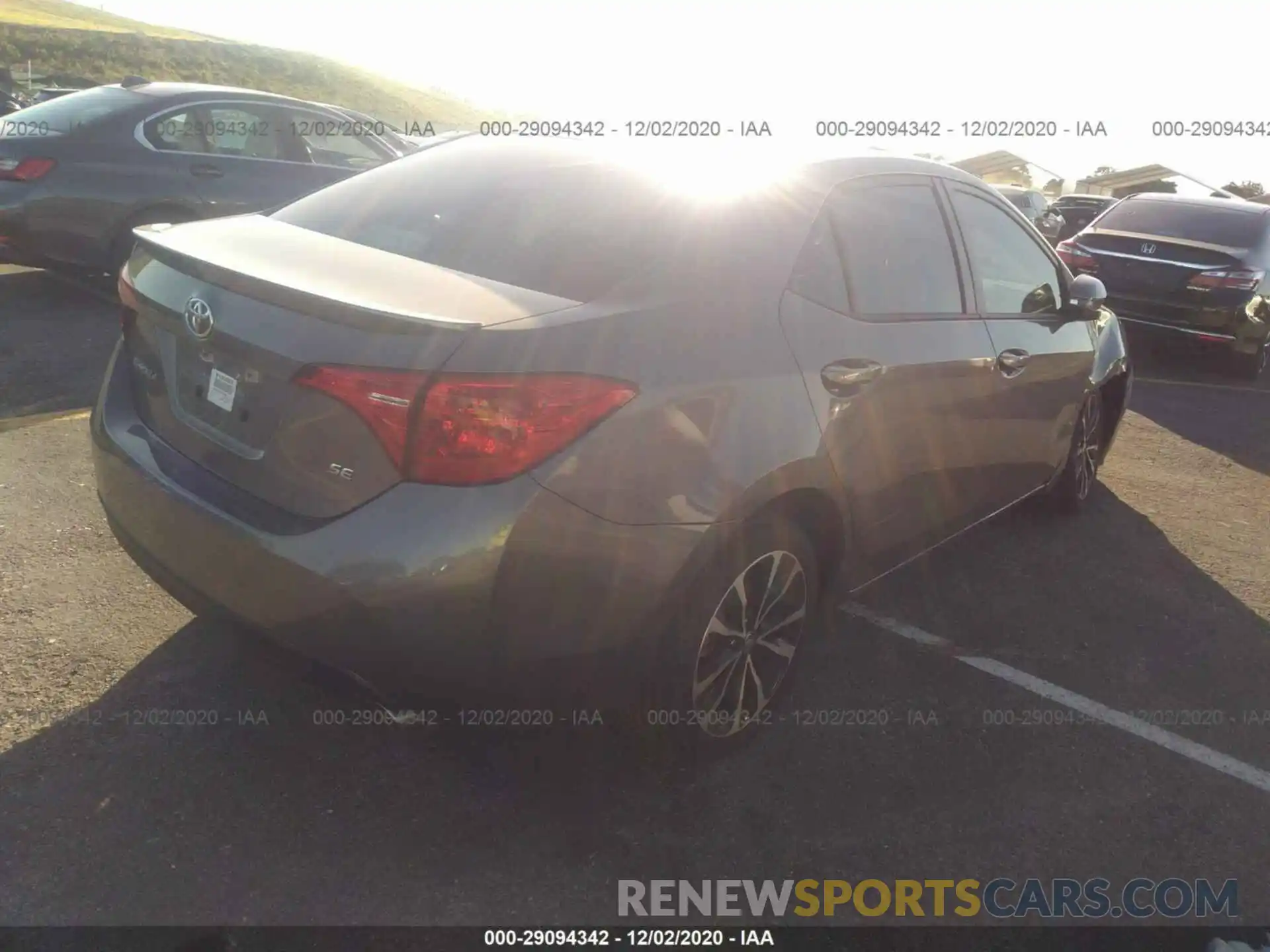 4 Photograph of a damaged car 5YFBURHEXKP868274 TOYOTA COROLLA 2019