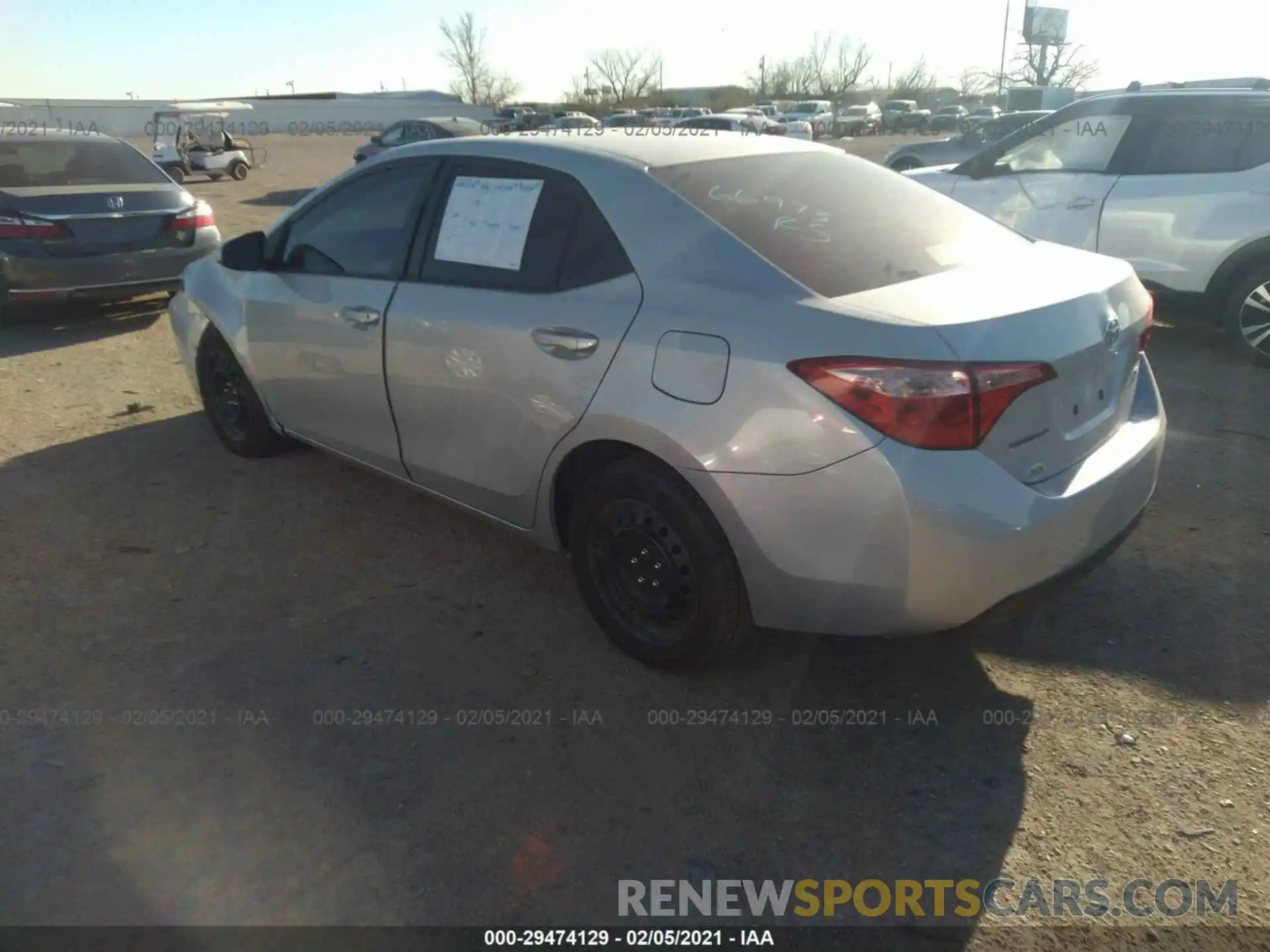 3 Photograph of a damaged car 5YFBURHEXKP868615 TOYOTA COROLLA 2019