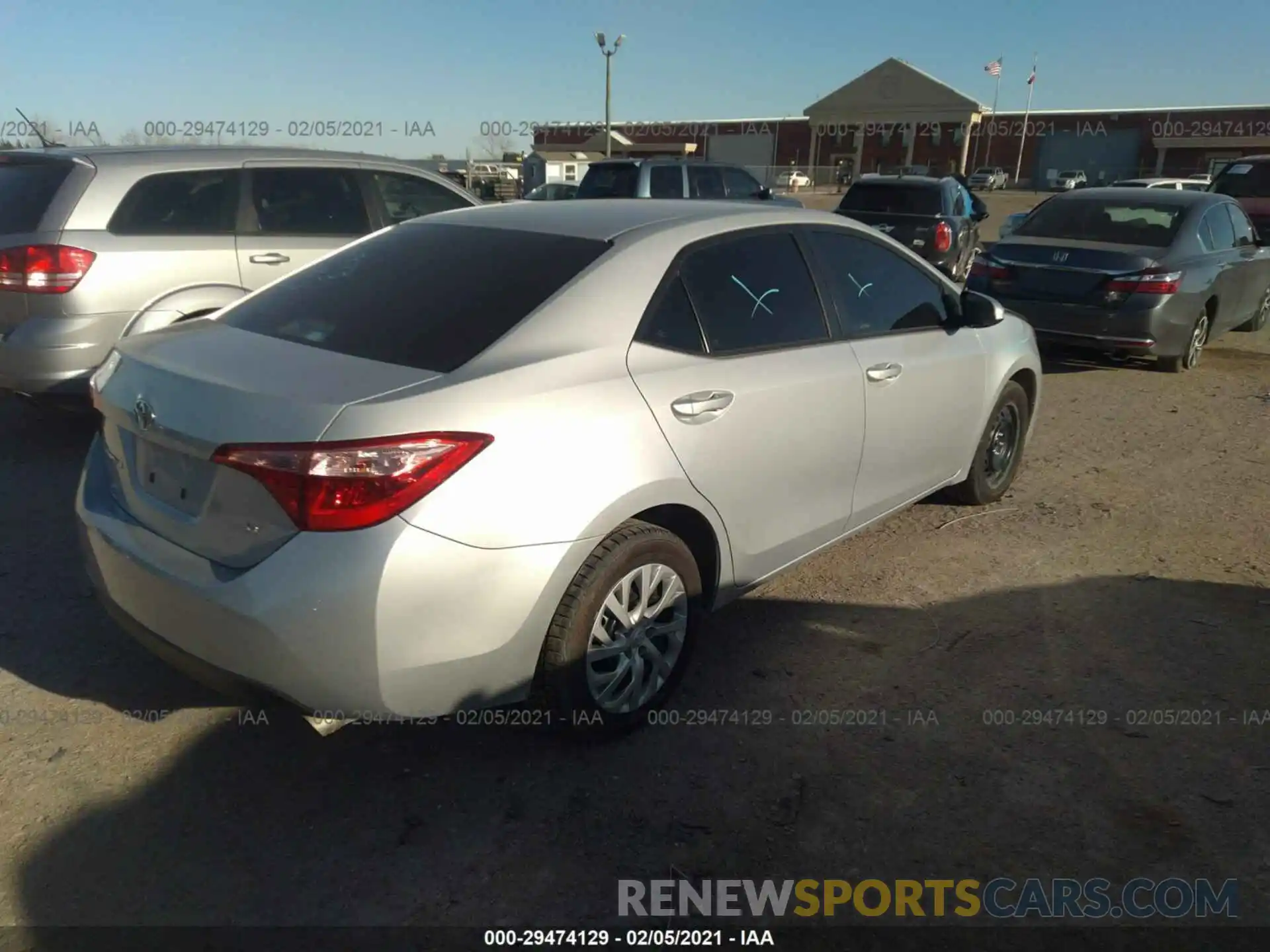 4 Photograph of a damaged car 5YFBURHEXKP868615 TOYOTA COROLLA 2019