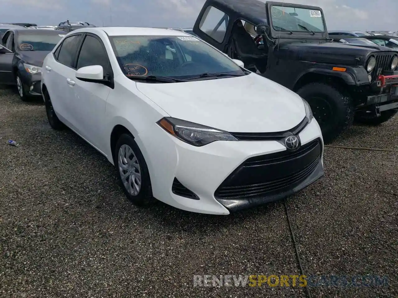 1 Photograph of a damaged car 5YFBURHEXKP870784 TOYOTA COROLLA 2019