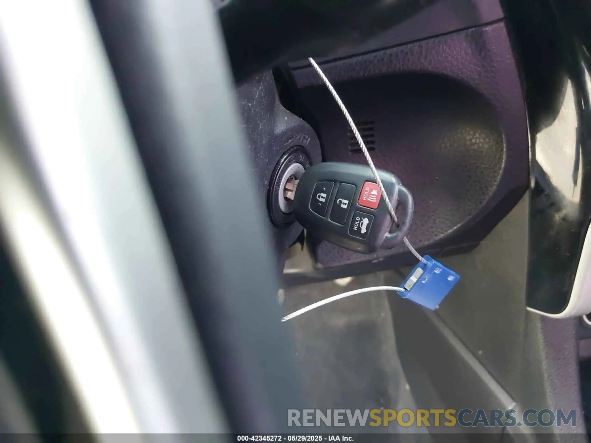 11 Photograph of a damaged car 5YFBURHEXKP870803 TOYOTA COROLLA 2019