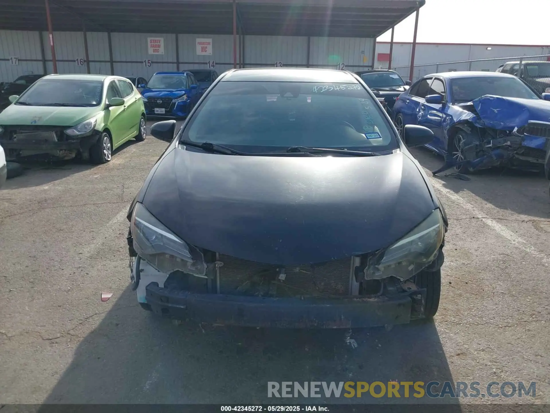 12 Photograph of a damaged car 5YFBURHEXKP870803 TOYOTA COROLLA 2019