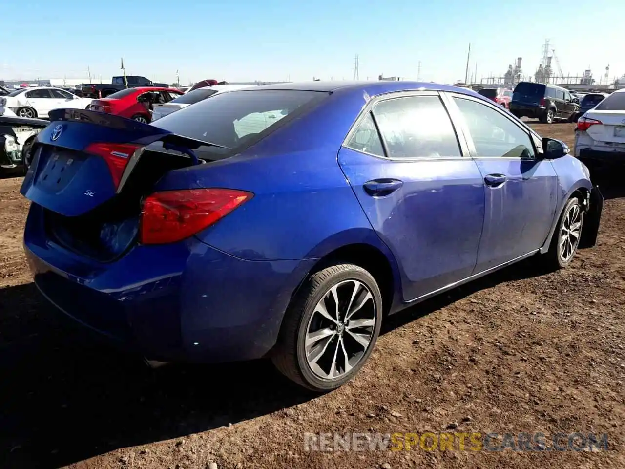 4 Photograph of a damaged car 5YFBURHEXKP870882 TOYOTA COROLLA 2019