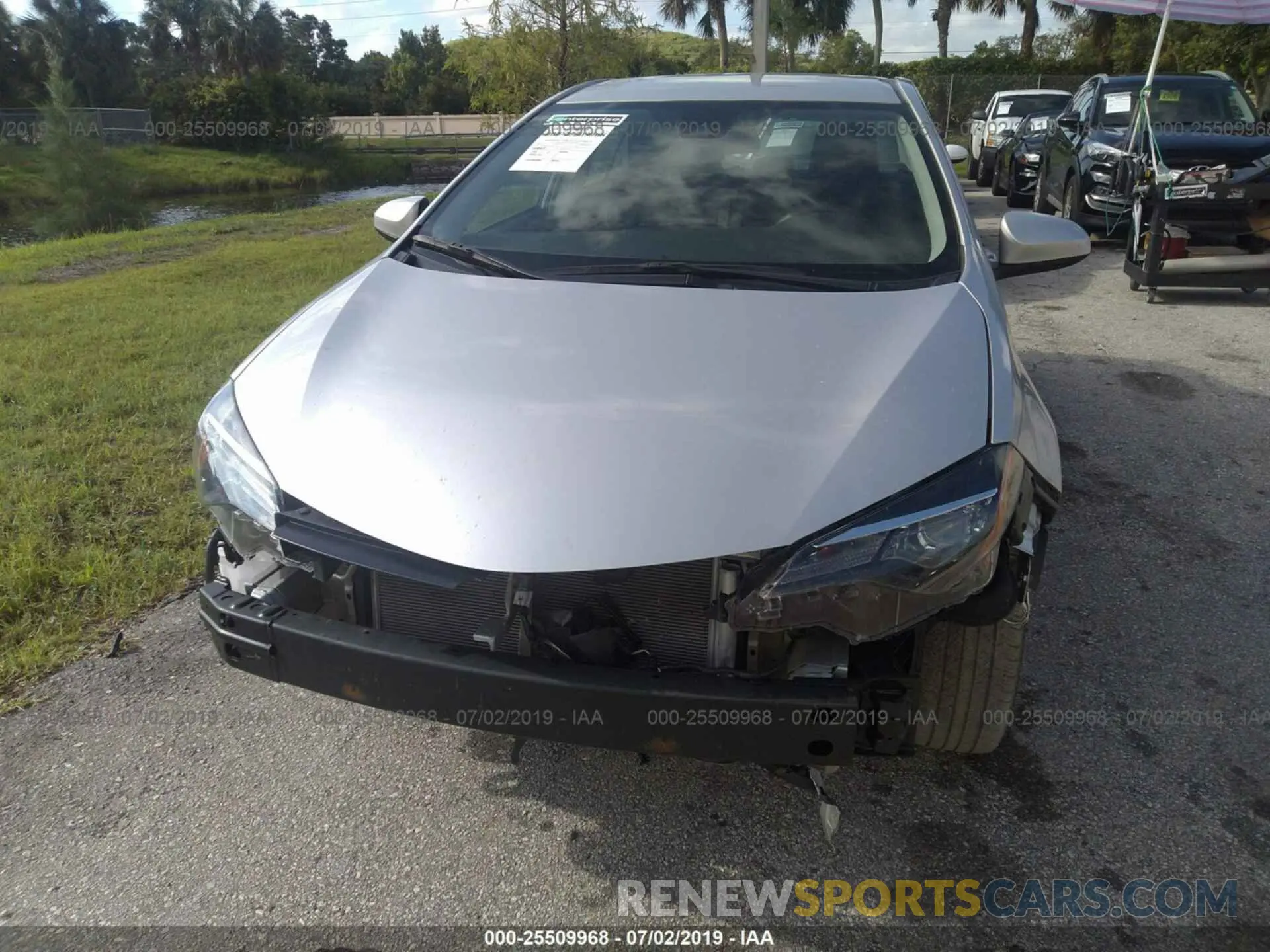 6 Photograph of a damaged car 5YFBURHEXKP871868 TOYOTA COROLLA 2019