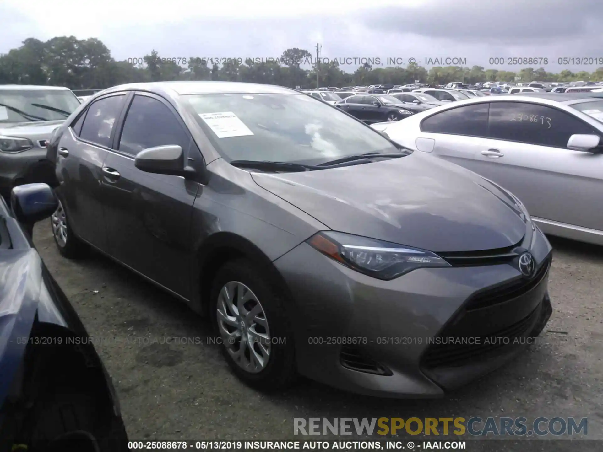 1 Photograph of a damaged car 5YFBURHEXKP871871 TOYOTA COROLLA 2019