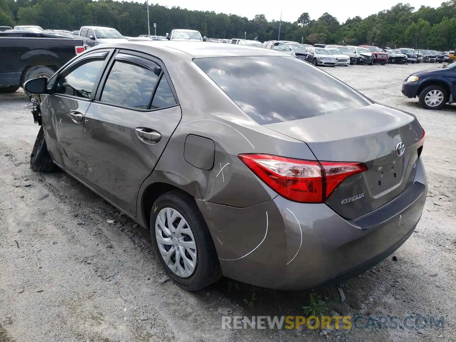 3 Photograph of a damaged car 5YFBURHEXKP875712 TOYOTA COROLLA 2019