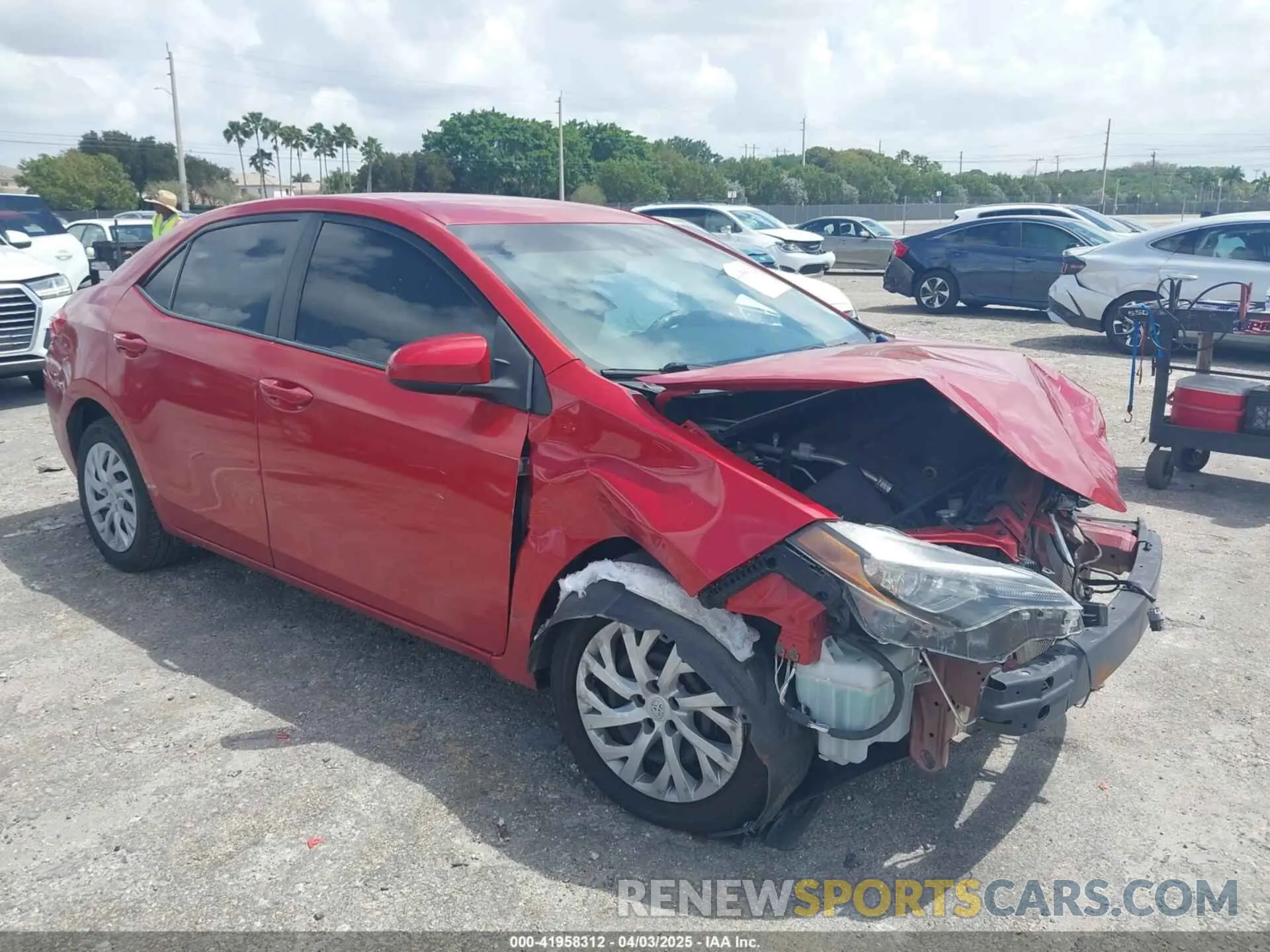 1 Photograph of a damaged car 5YFBURHEXKP875855 TOYOTA COROLLA 2019