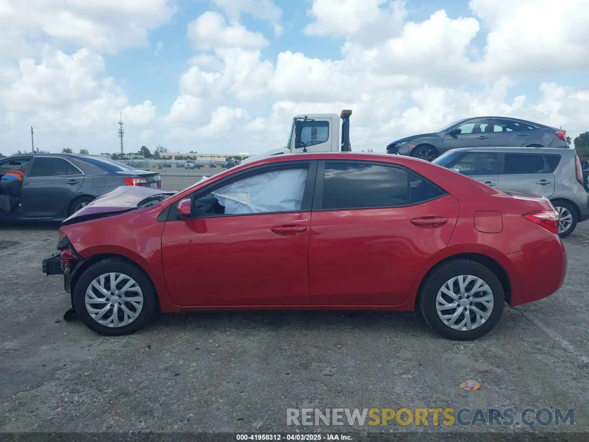 13 Photograph of a damaged car 5YFBURHEXKP875855 TOYOTA COROLLA 2019
