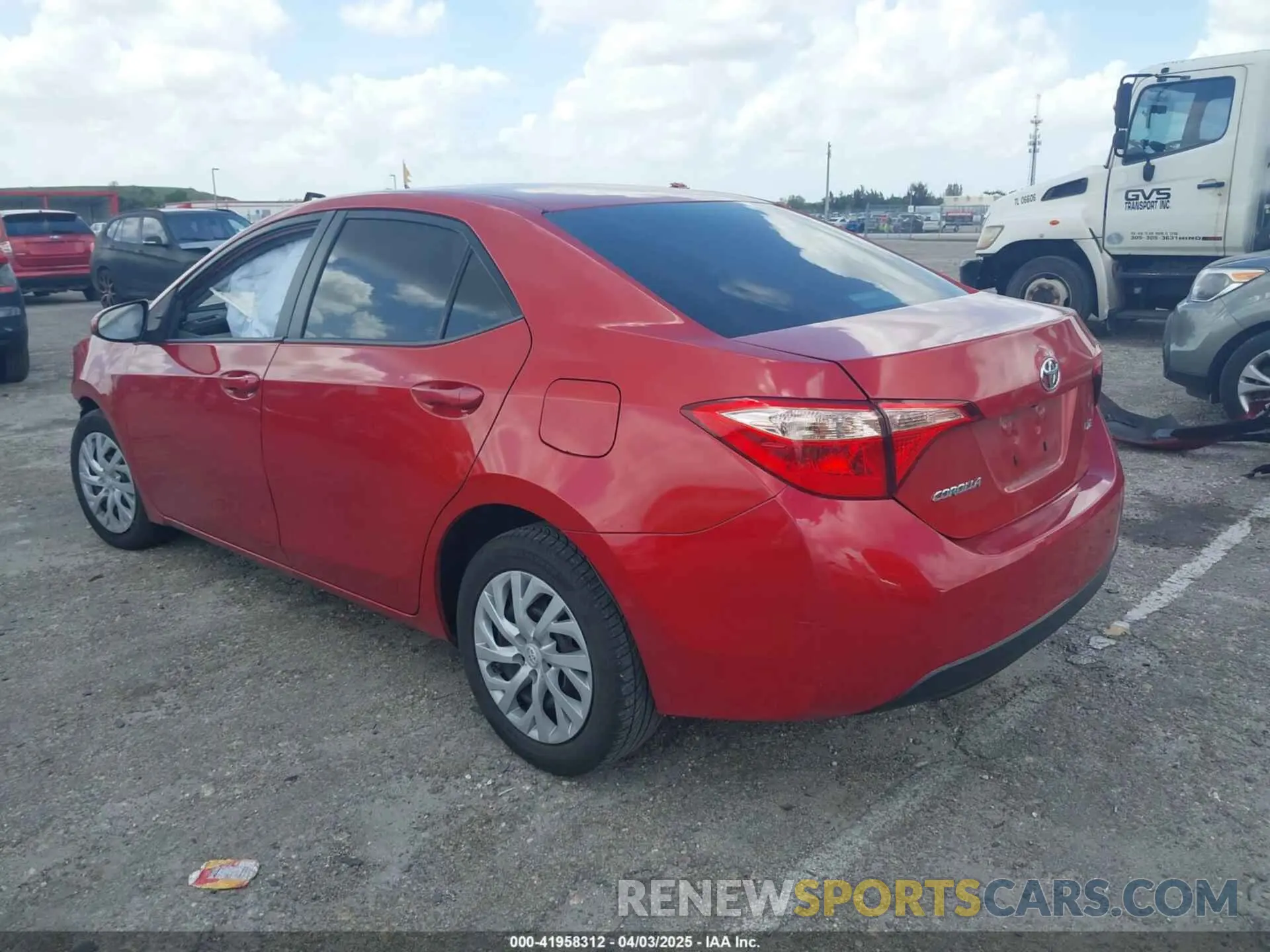 3 Photograph of a damaged car 5YFBURHEXKP875855 TOYOTA COROLLA 2019
