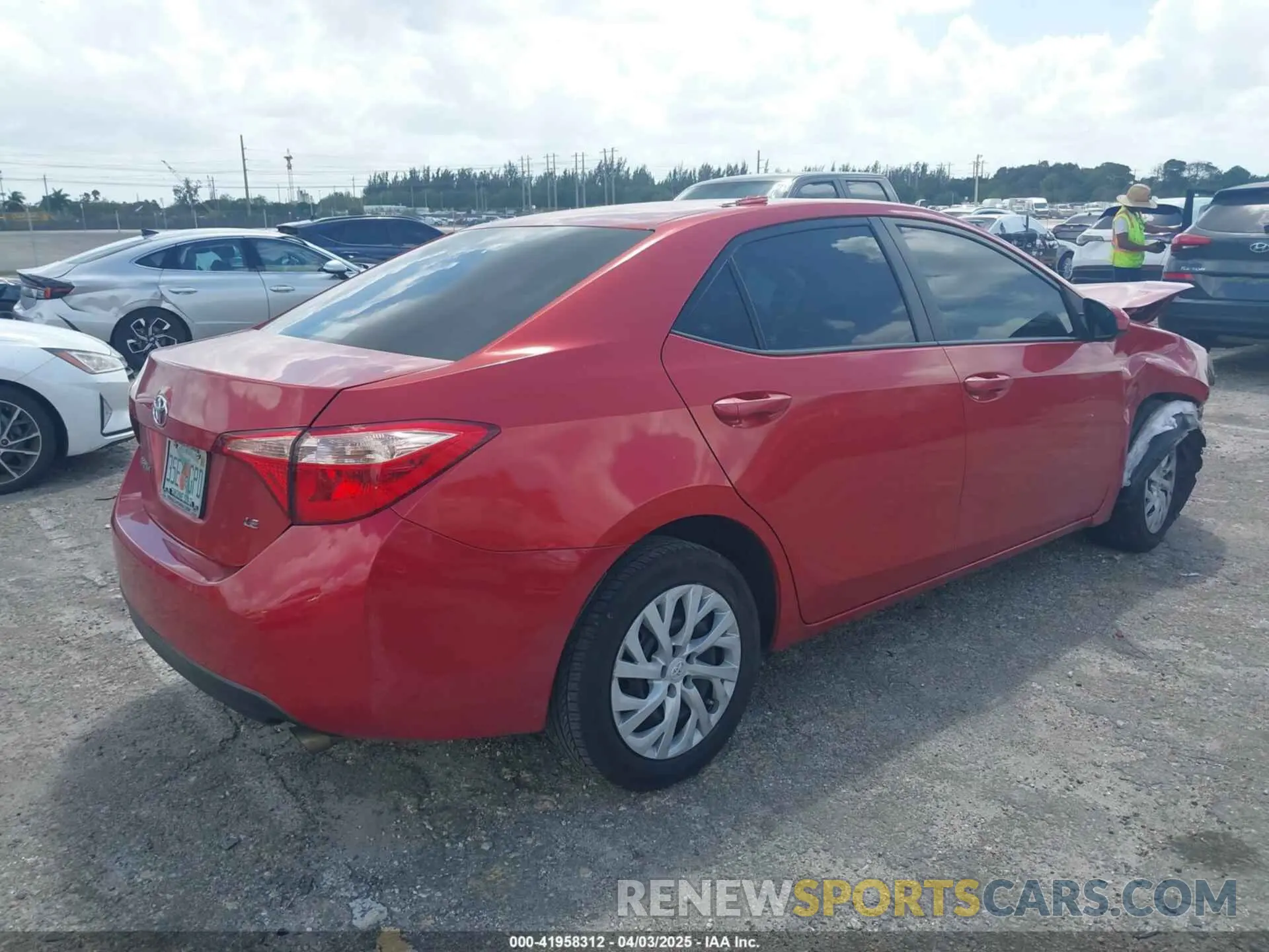 4 Photograph of a damaged car 5YFBURHEXKP875855 TOYOTA COROLLA 2019