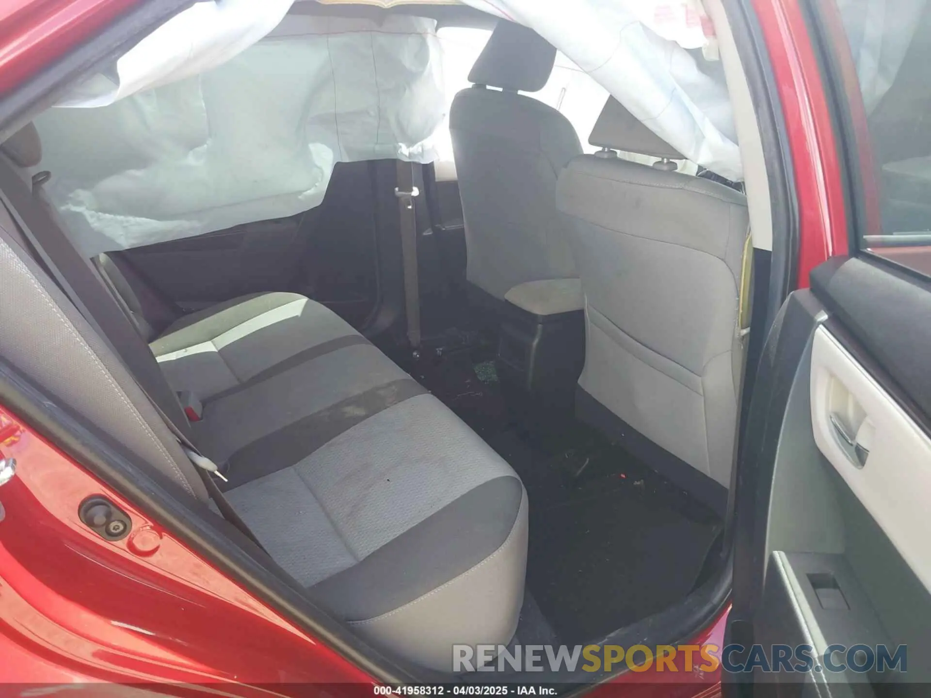 8 Photograph of a damaged car 5YFBURHEXKP875855 TOYOTA COROLLA 2019