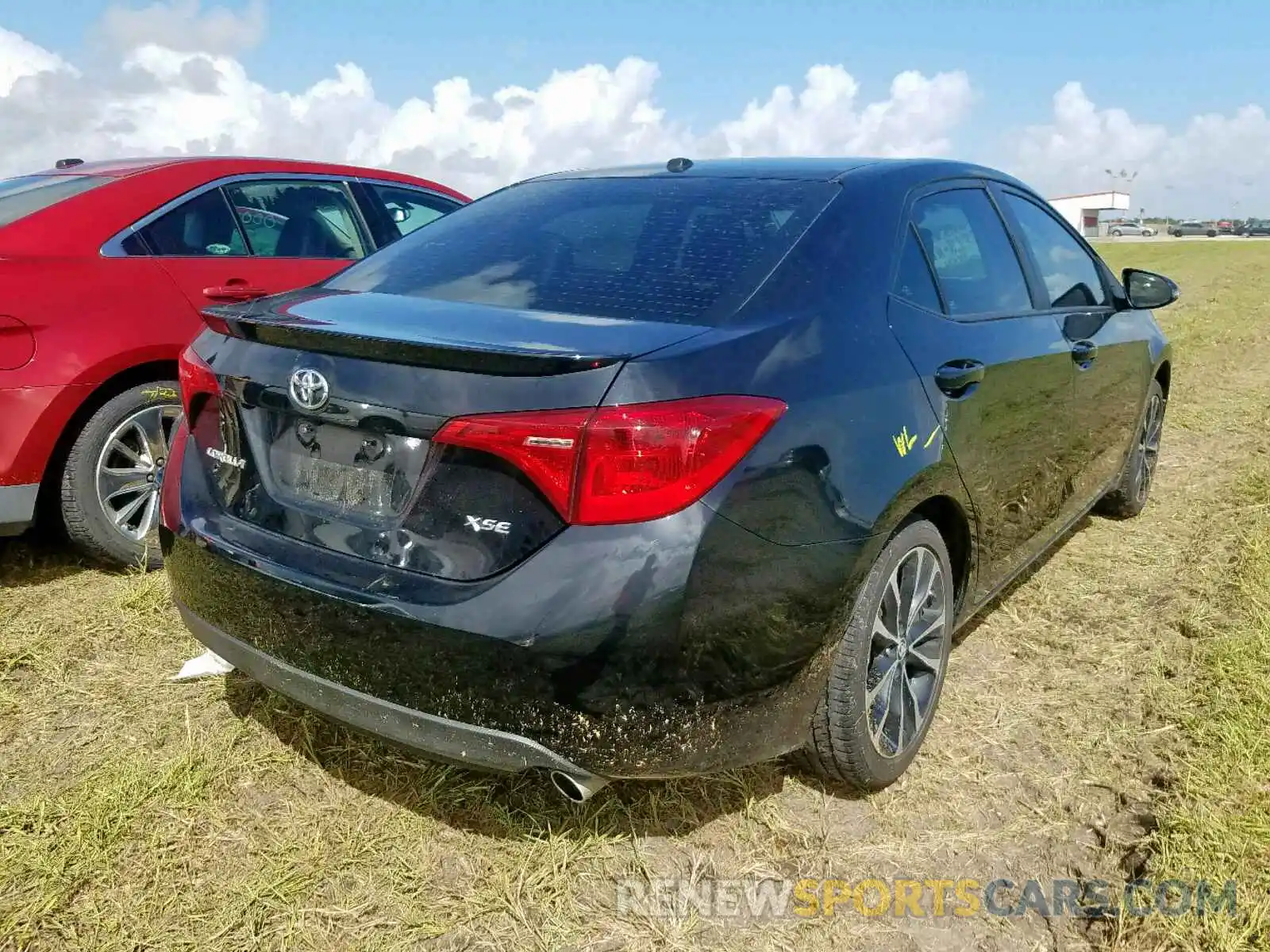 4 Photograph of a damaged car 5YFBURHEXKP876083 TOYOTA COROLLA 2019