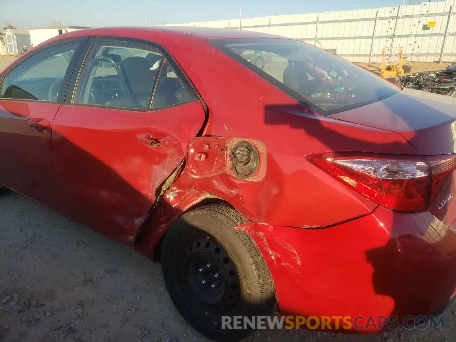 9 Photograph of a damaged car 5YFBURHEXKP876116 TOYOTA COROLLA 2019