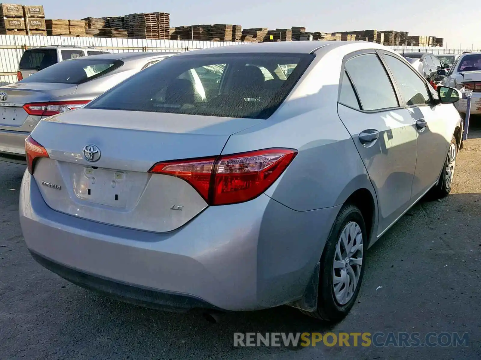 4 Photograph of a damaged car 5YFBURHEXKP876617 TOYOTA COROLLA 2019