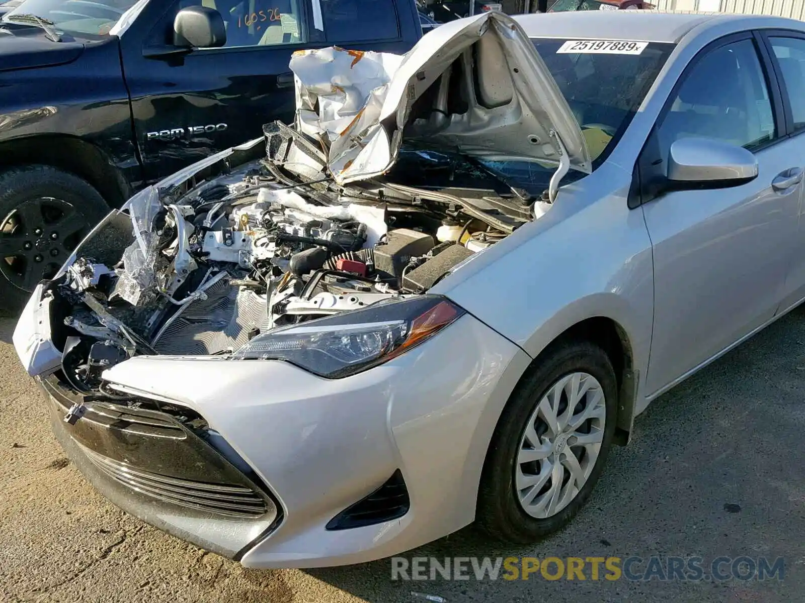 9 Photograph of a damaged car 5YFBURHEXKP876617 TOYOTA COROLLA 2019