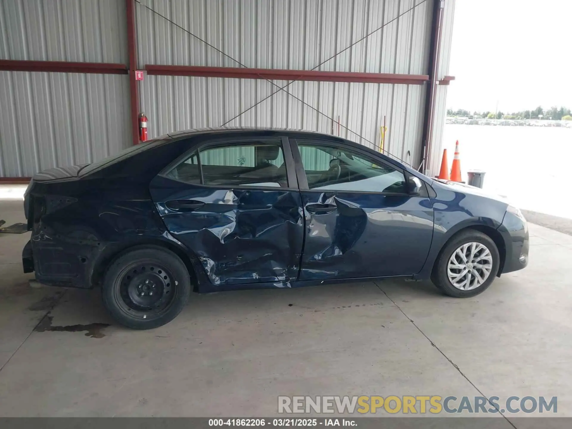 14 Photograph of a damaged car 5YFBURHEXKP877069 TOYOTA COROLLA 2019