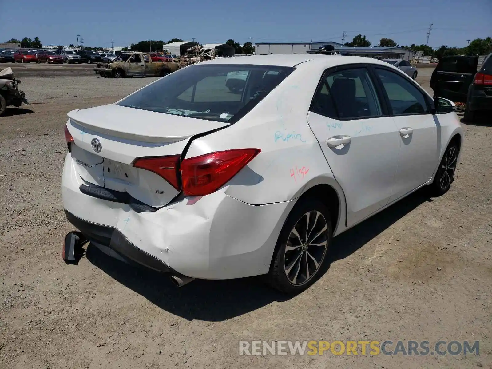 4 Photograph of a damaged car 5YFBURHEXKP878335 TOYOTA COROLLA 2019