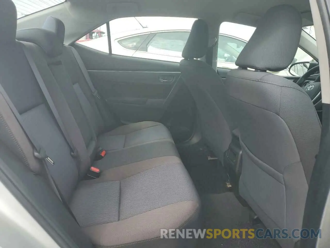 10 Photograph of a damaged car 5YFBURHEXKP878514 TOYOTA COROLLA 2019