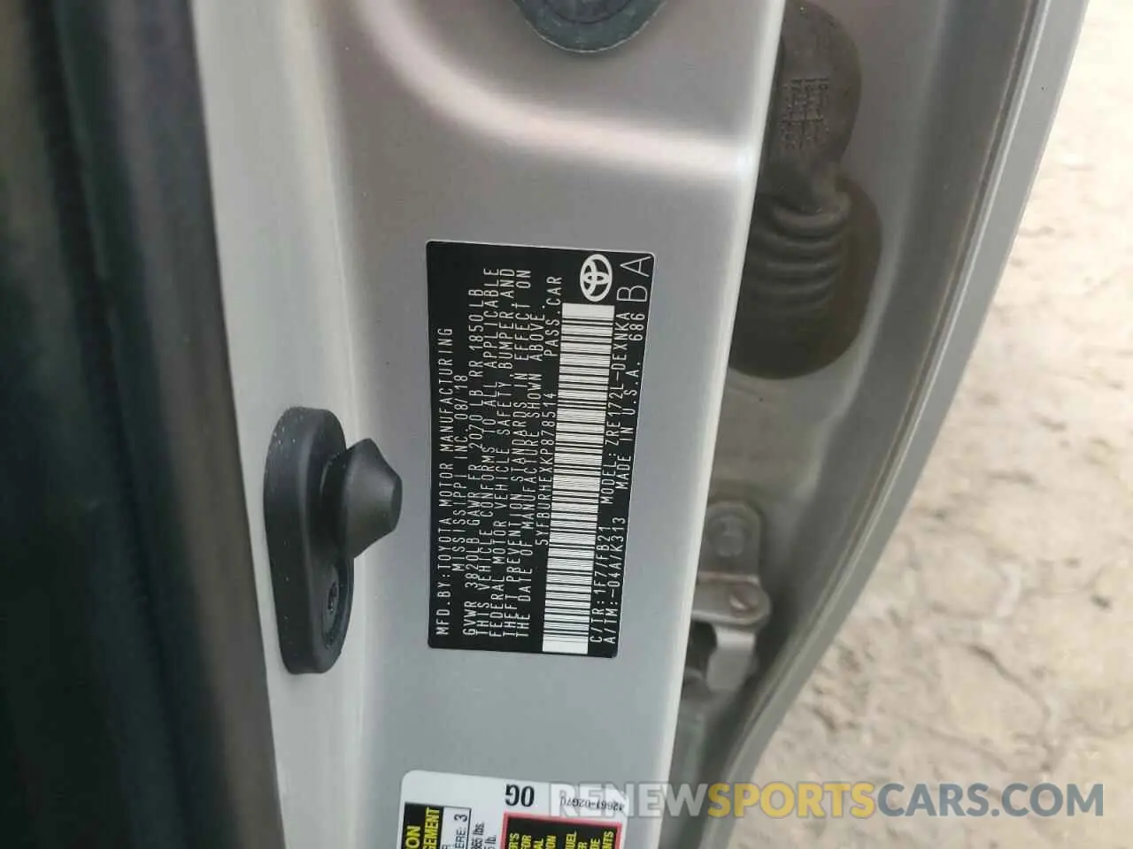 13 Photograph of a damaged car 5YFBURHEXKP878514 TOYOTA COROLLA 2019