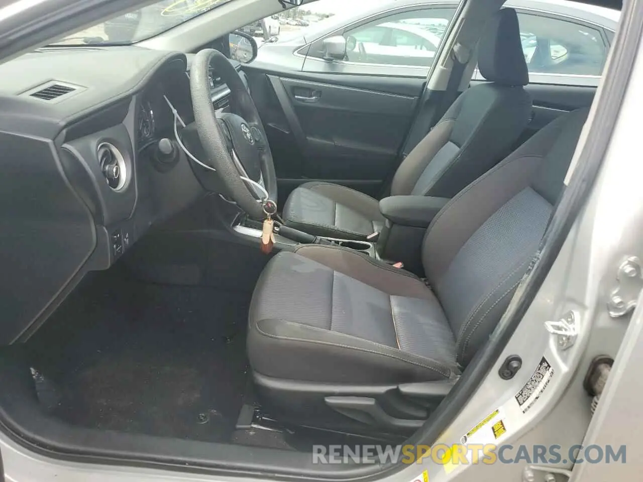7 Photograph of a damaged car 5YFBURHEXKP878514 TOYOTA COROLLA 2019