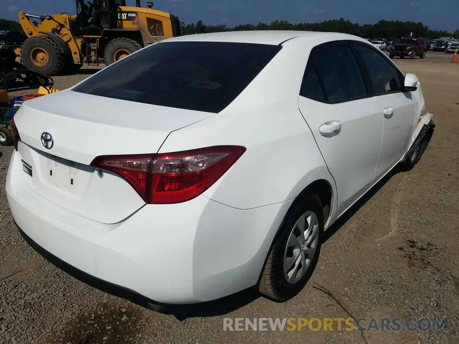 4 Photograph of a damaged car 5YFBURHEXKP878982 TOYOTA COROLLA 2019