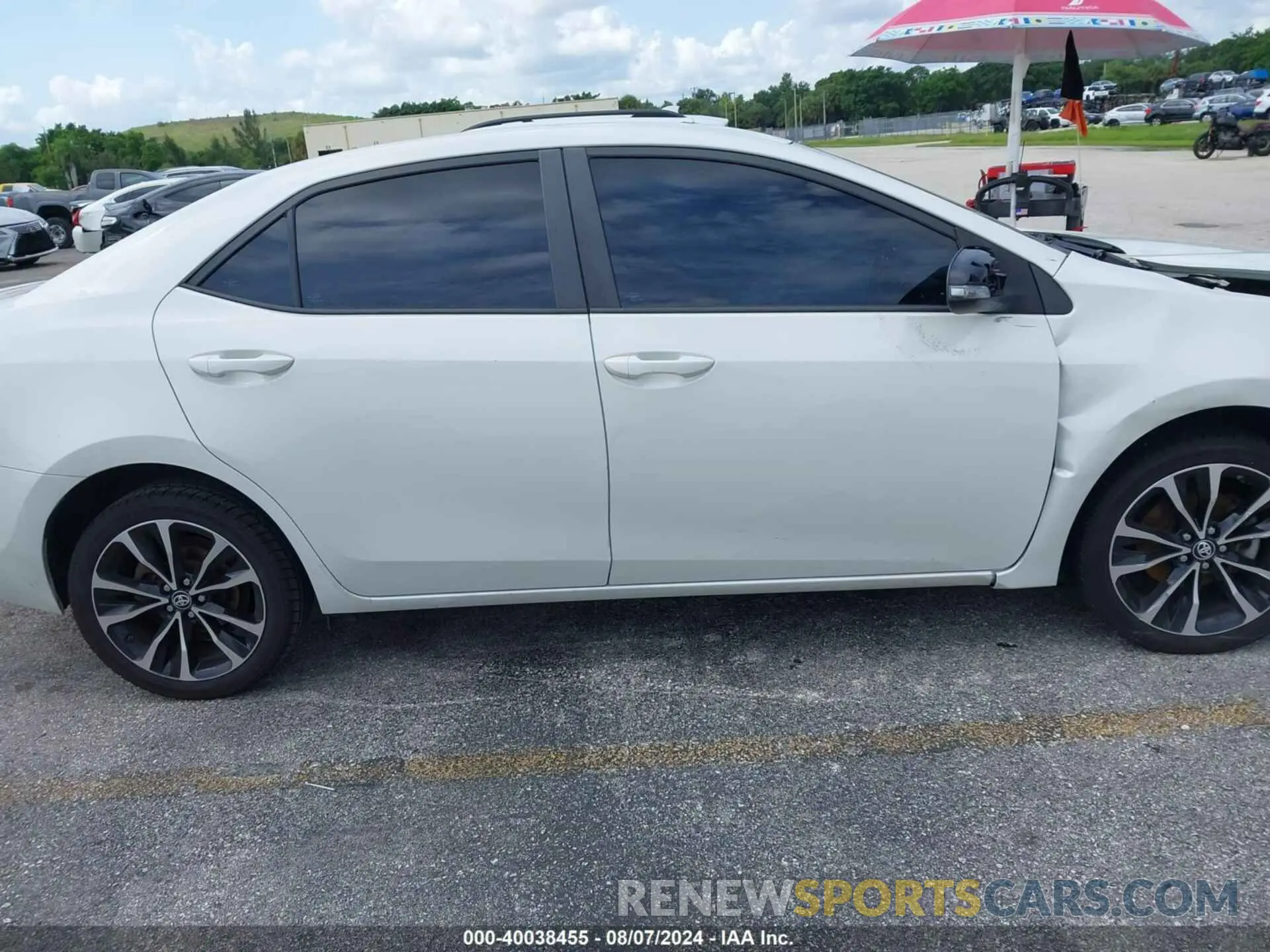 13 Photograph of a damaged car 5YFBURHEXKP880506 TOYOTA COROLLA 2019