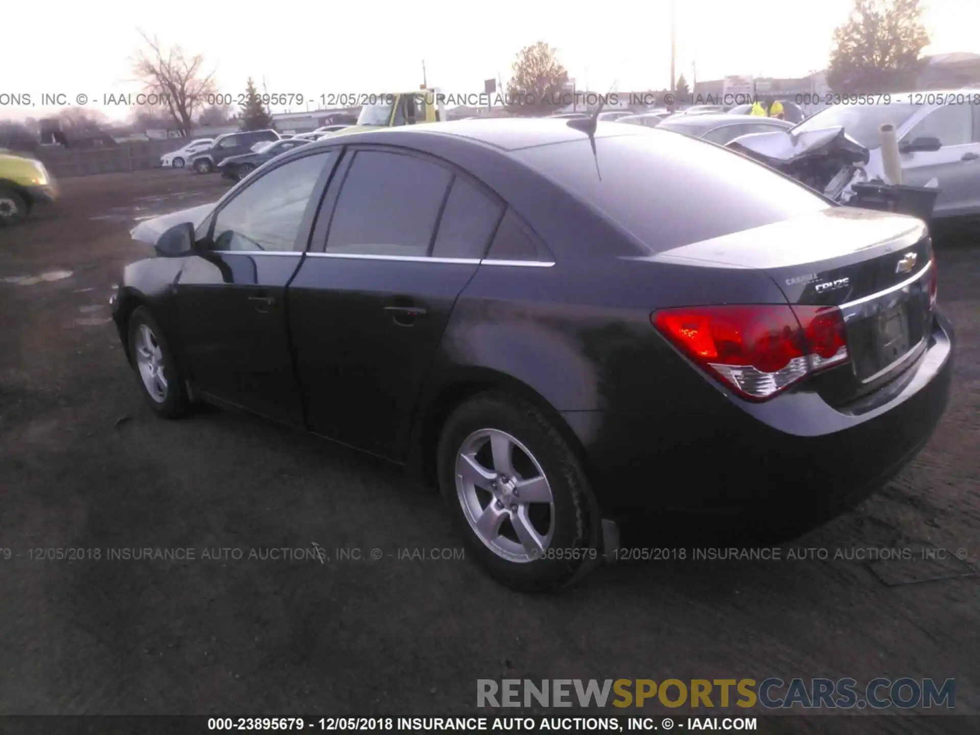 3 Photograph of a damaged car 5YFBURHEXKP881509 TOYOTA COROLLA 2019