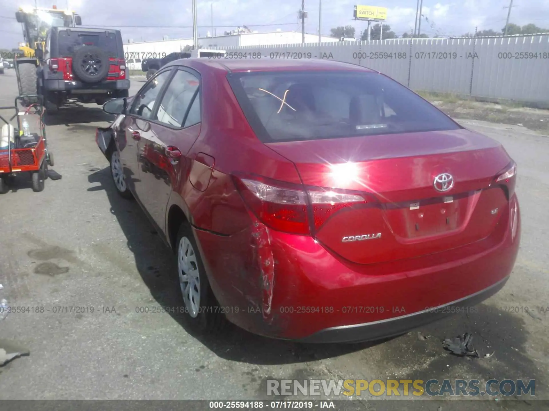 3 Photograph of a damaged car 5YFBURHEXKP882322 TOYOTA COROLLA 2019