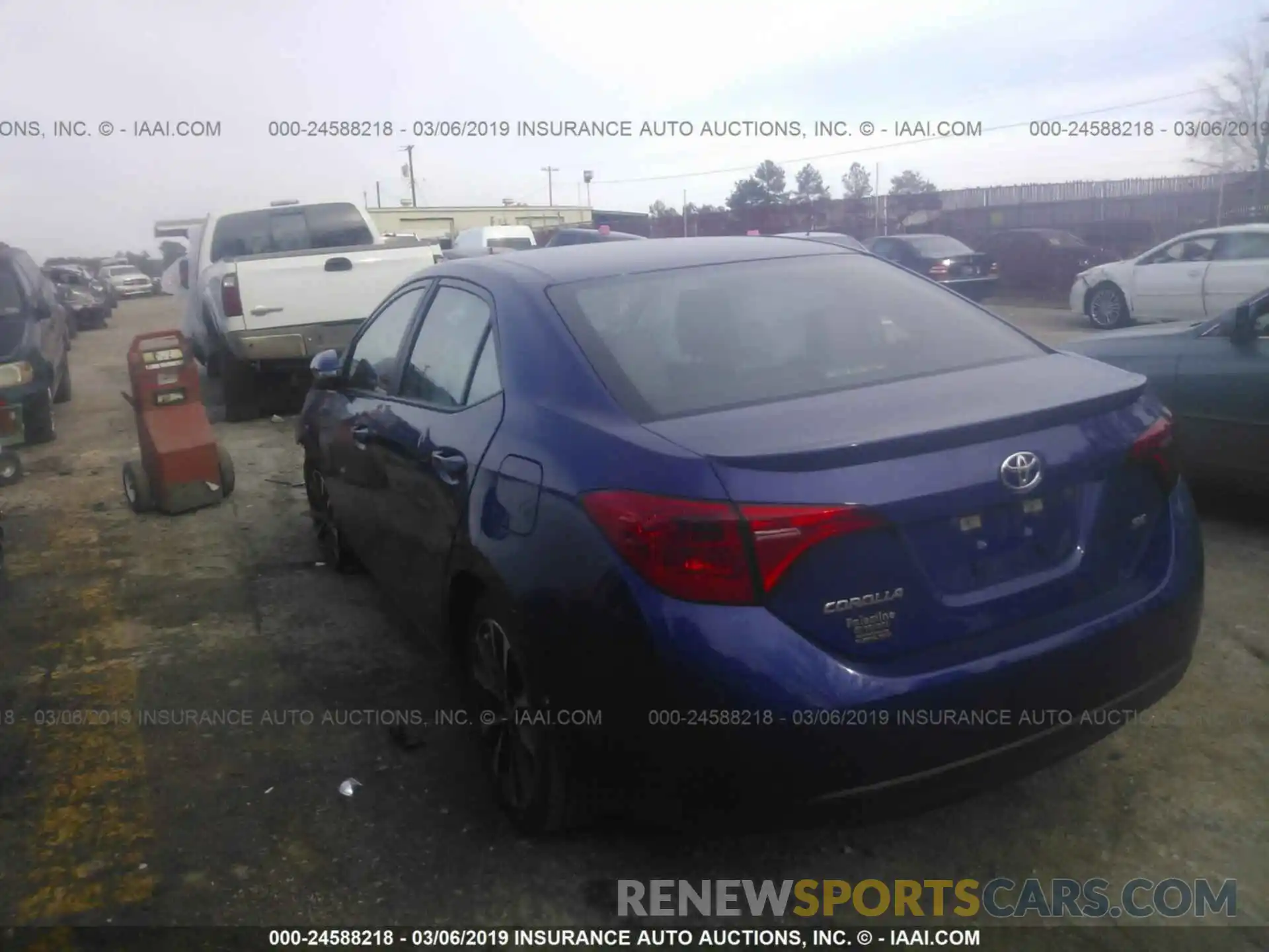 3 Photograph of a damaged car 5YFBURHEXKP882966 TOYOTA COROLLA 2019