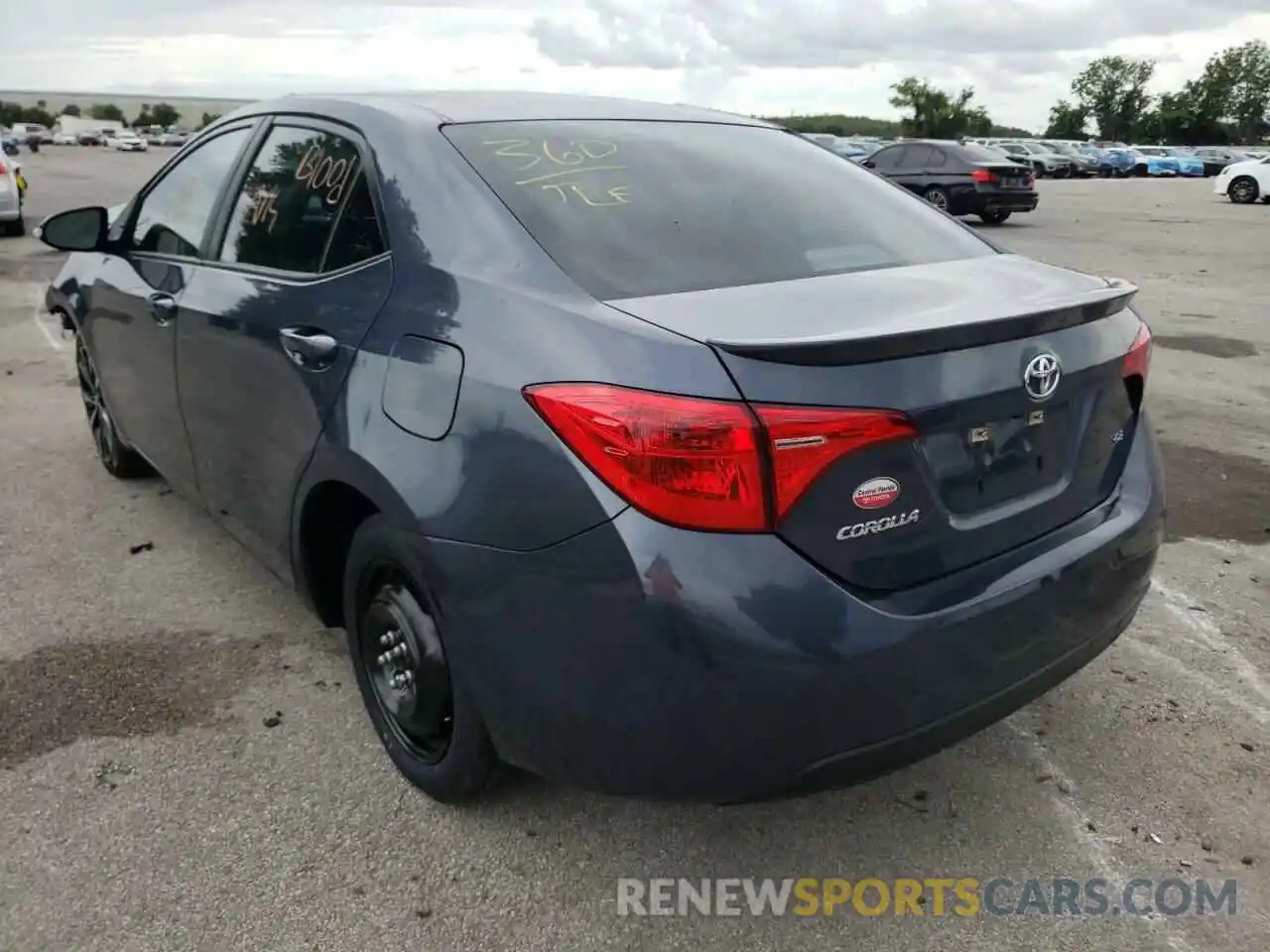 3 Photograph of a damaged car 5YFBURHEXKP884295 TOYOTA COROLLA 2019