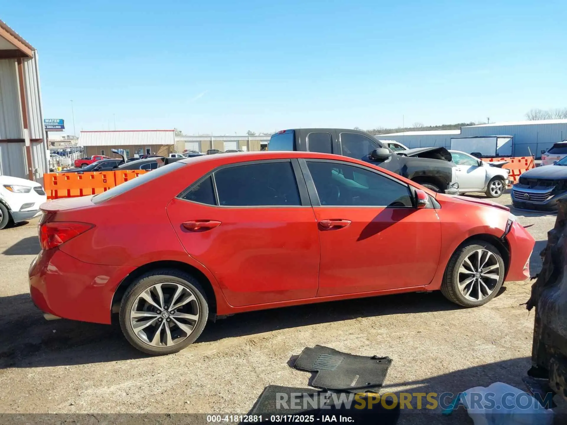 13 Photograph of a damaged car 5YFBURHEXKP884653 TOYOTA COROLLA 2019