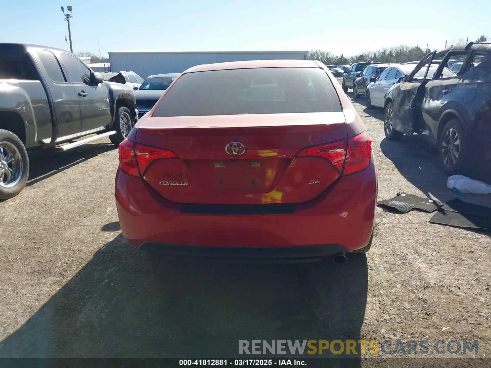 16 Photograph of a damaged car 5YFBURHEXKP884653 TOYOTA COROLLA 2019