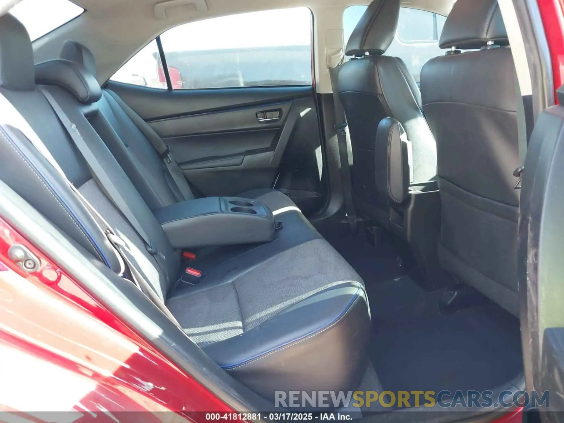 8 Photograph of a damaged car 5YFBURHEXKP884653 TOYOTA COROLLA 2019
