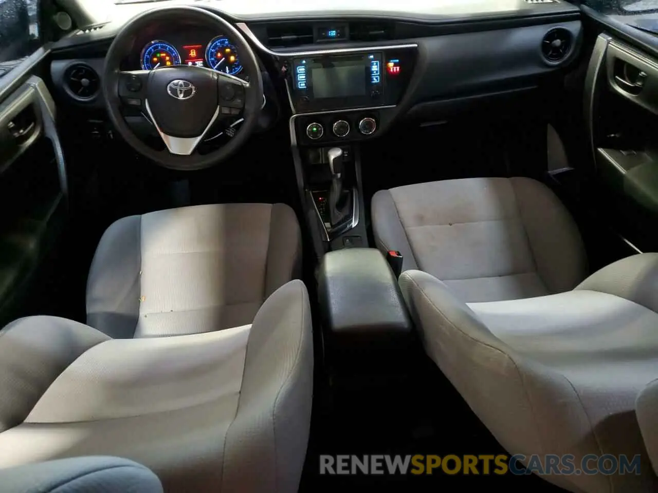 8 Photograph of a damaged car 5YFBURHEXKP884717 TOYOTA COROLLA 2019