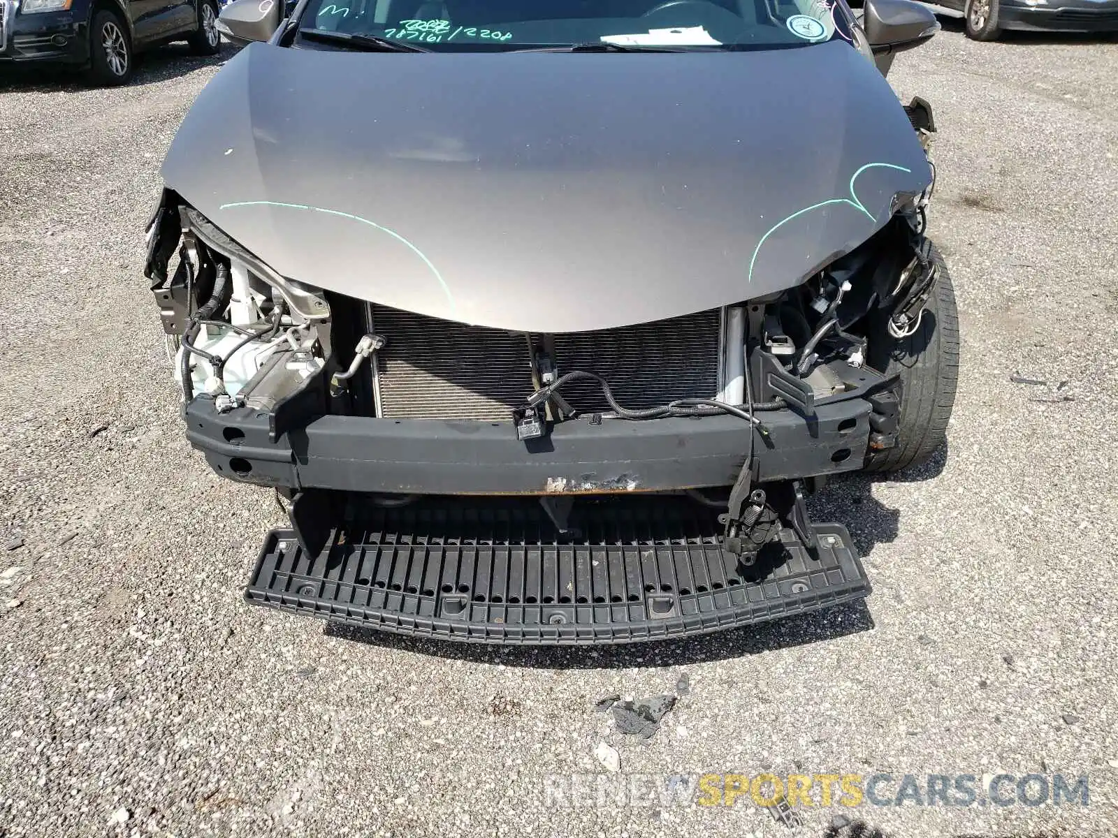 9 Photograph of a damaged car 5YFBURHEXKP884961 TOYOTA COROLLA 2019