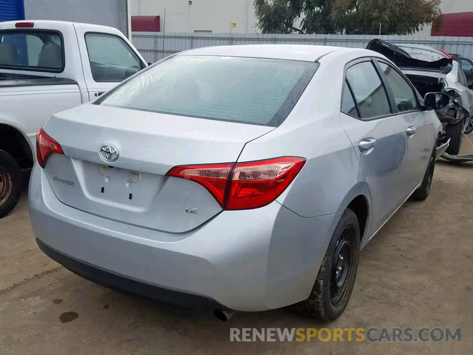 4 Photograph of a damaged car 5YFBURHEXKP887021 TOYOTA COROLLA 2019