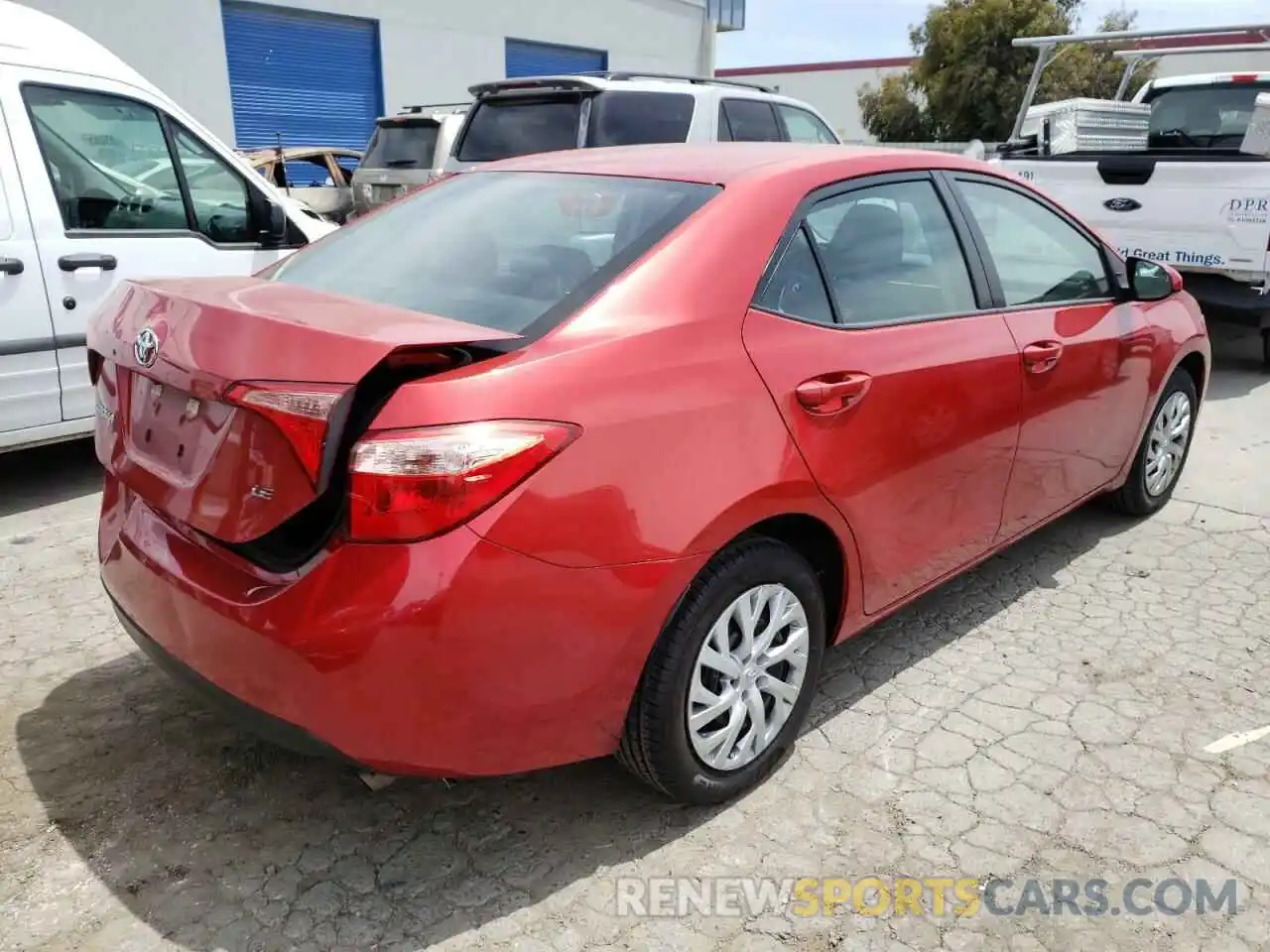 4 Photograph of a damaged car 5YFBURHEXKP887052 TOYOTA COROLLA 2019