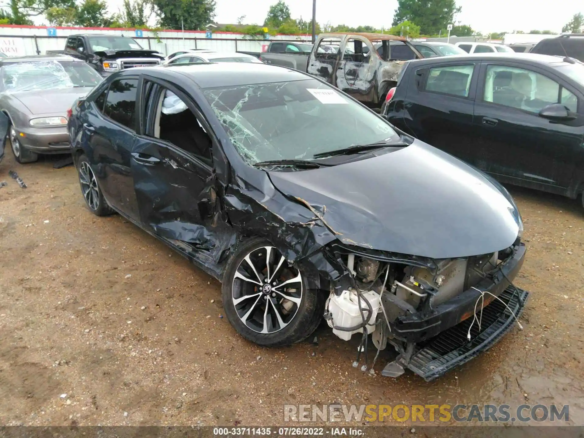 1 Photograph of a damaged car 5YFBURHEXKP887262 TOYOTA COROLLA 2019