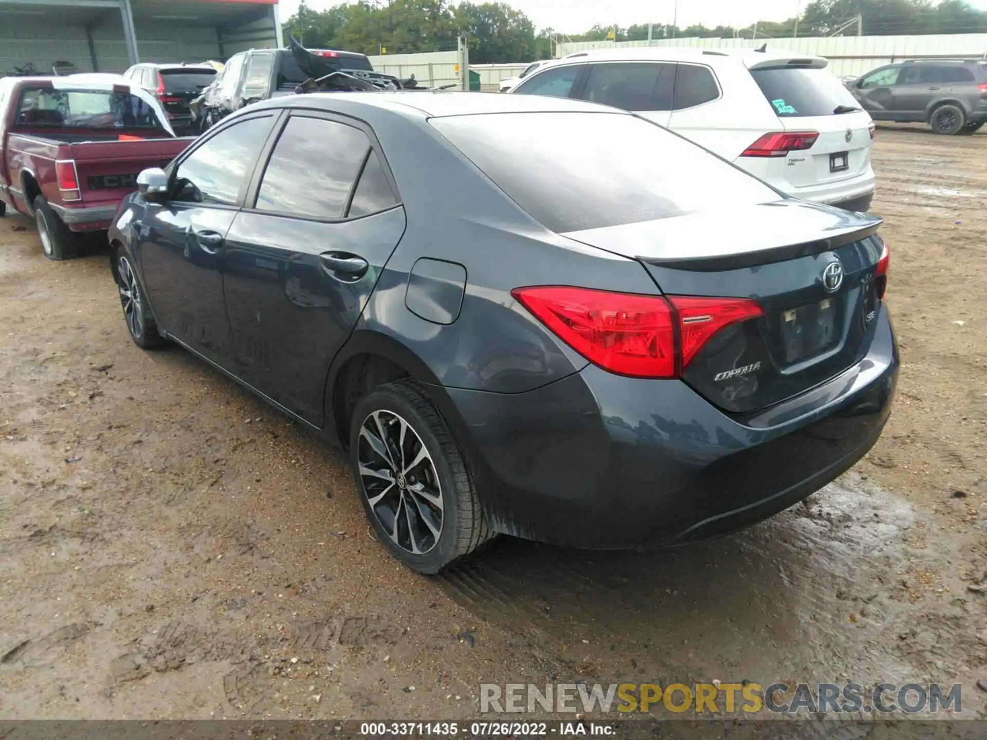 3 Photograph of a damaged car 5YFBURHEXKP887262 TOYOTA COROLLA 2019