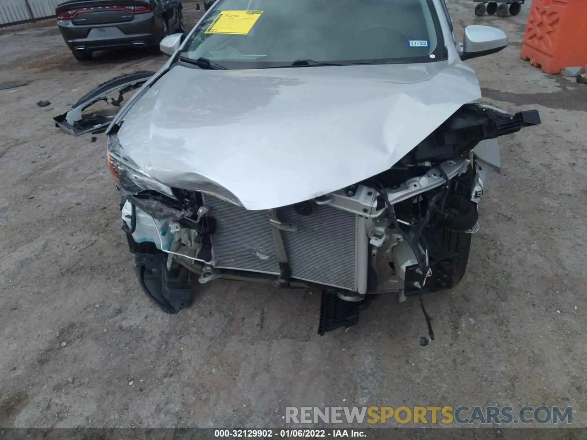 6 Photograph of a damaged car 5YFBURHEXKP891327 TOYOTA COROLLA 2019