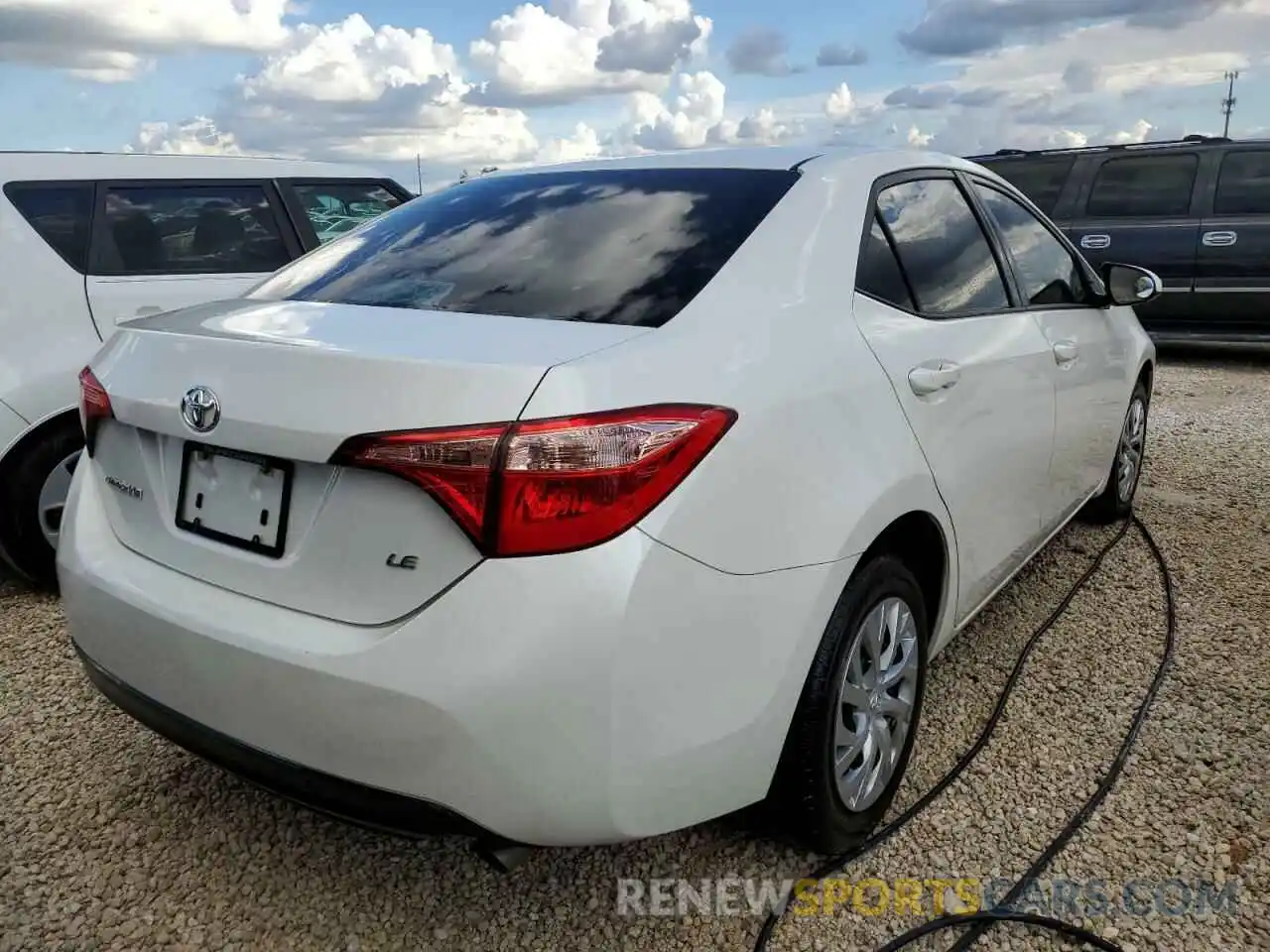 4 Photograph of a damaged car 5YFBURHEXKP891361 TOYOTA COROLLA 2019