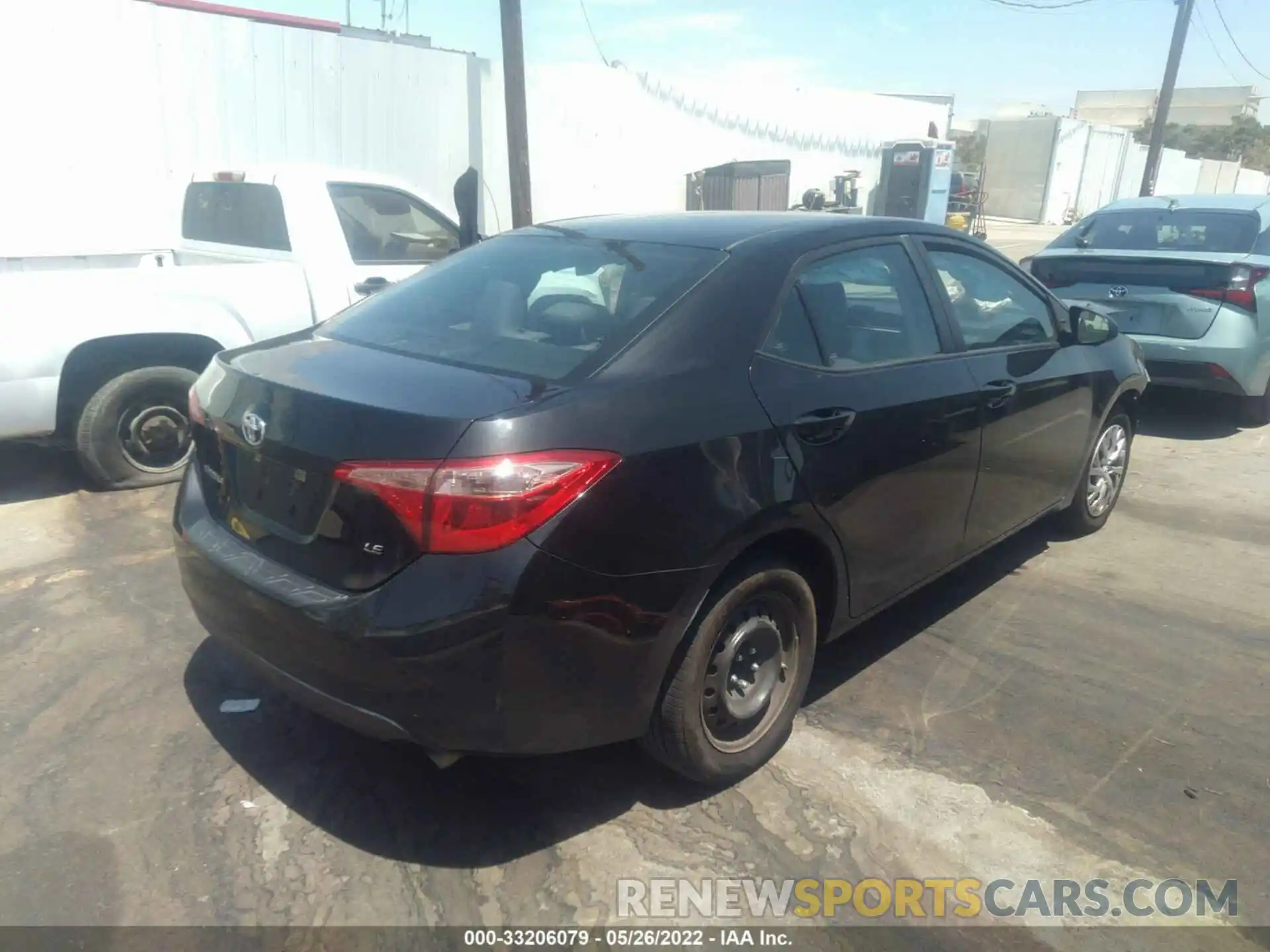 4 Photograph of a damaged car 5YFBURHEXKP893496 TOYOTA COROLLA 2019