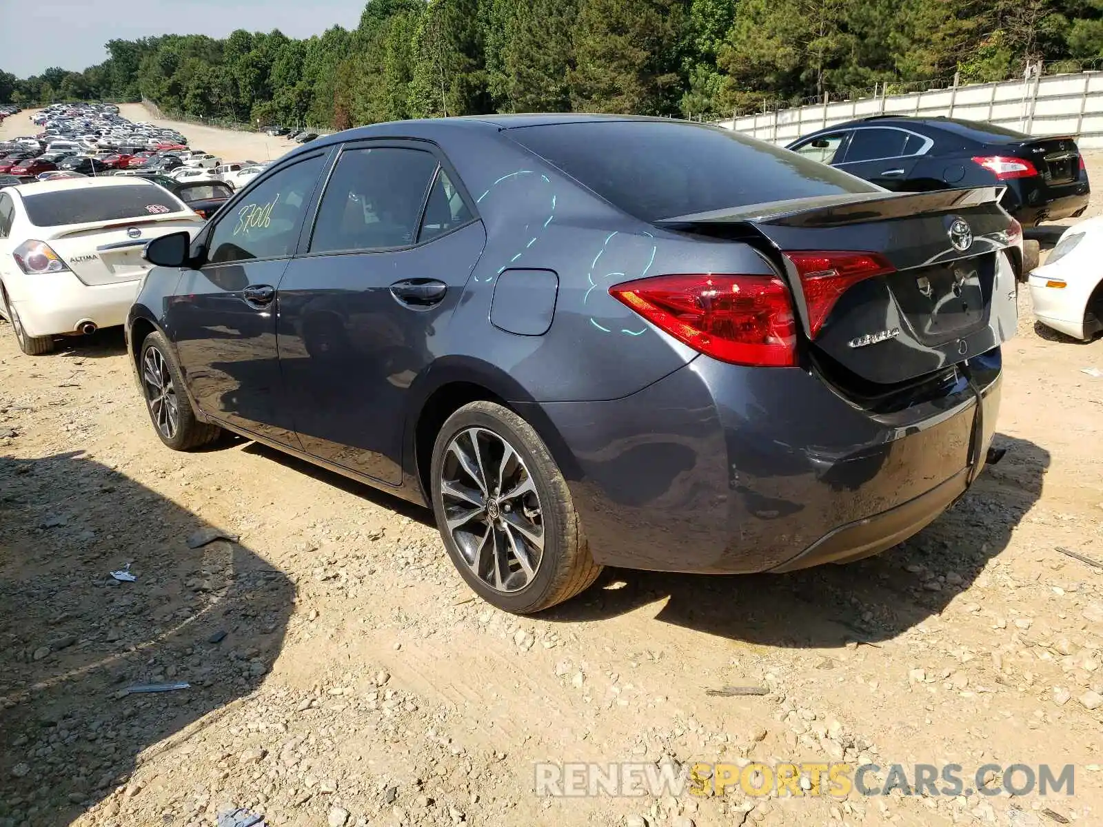 3 Photograph of a damaged car 5YFBURHEXKP893935 TOYOTA COROLLA 2019