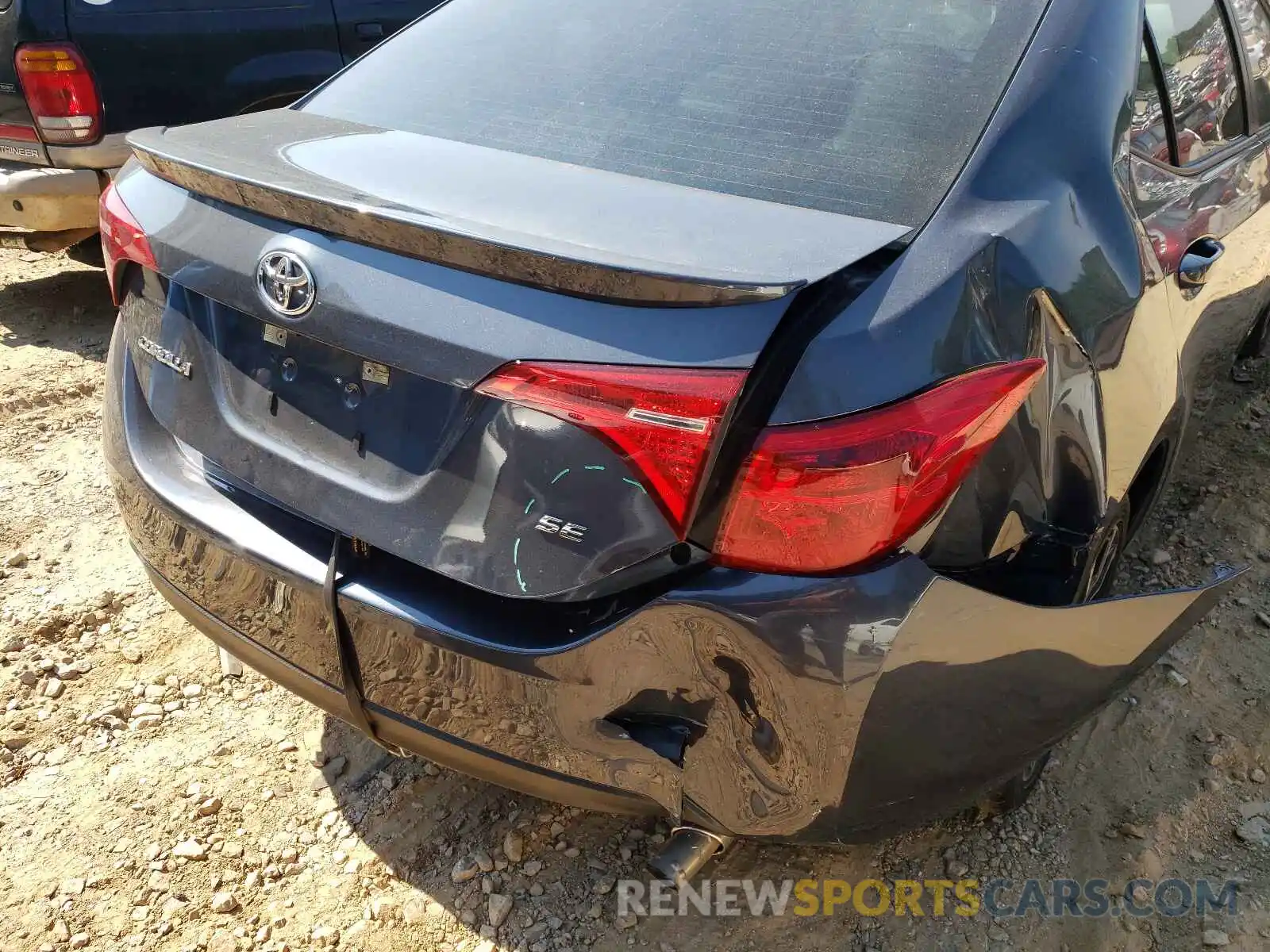 9 Photograph of a damaged car 5YFBURHEXKP893935 TOYOTA COROLLA 2019