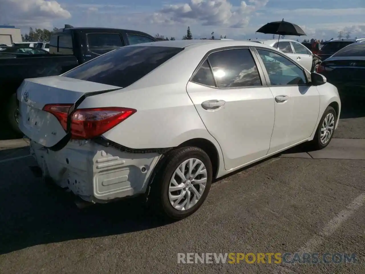 3 Photograph of a damaged car 5YFBURHEXKP894664 TOYOTA COROLLA 2019