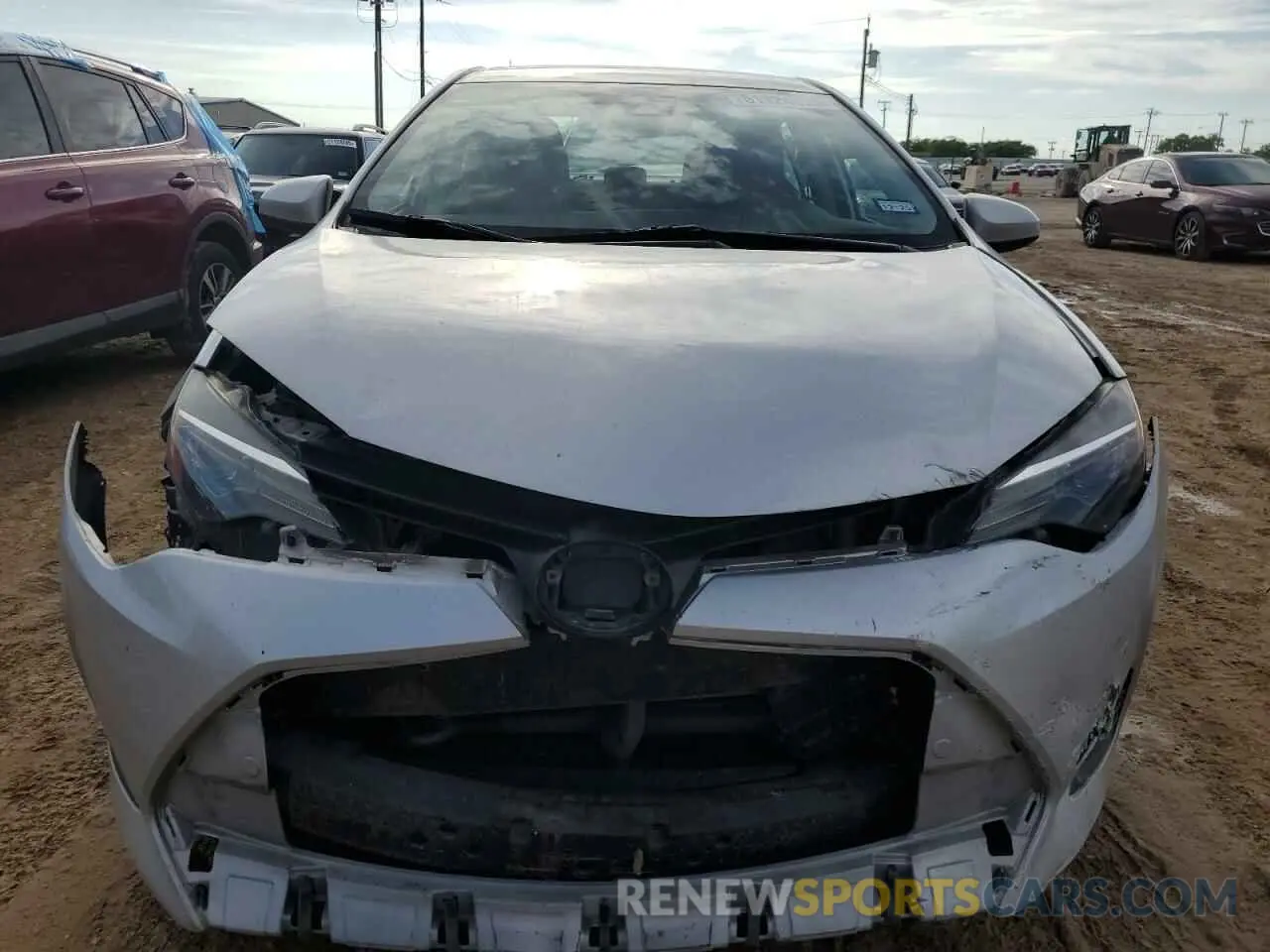 5 Photograph of a damaged car 5YFBURHEXKP898116 TOYOTA COROLLA 2019
